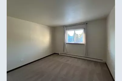 1300 Getzelman Drive #4, Elgin, IL 60123 - Photo 5