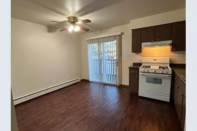 1300 Getzelman Drive #4, Elgin, IL 60123 - Photo 3