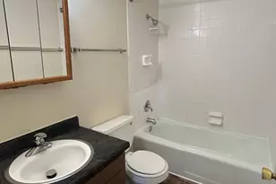 1300 Getzelman Dr, Elgin, IL 60123 - Photo 7