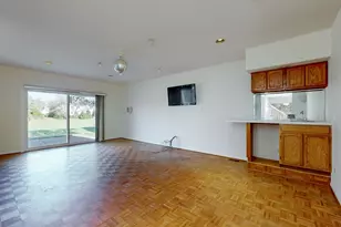 3820 Kiess Dr, Glenview, IL 60025 - Photo 17