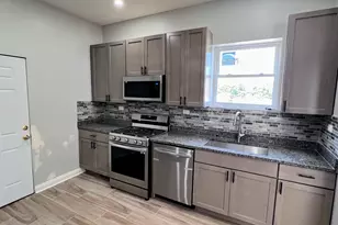 4244 N Spaulding Ave, Chicago, IL 60618 - Photo 3