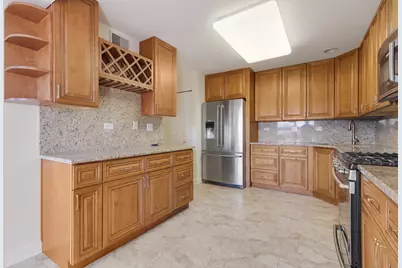 [Address not provided], Elk Grove Village, IL 60007 - Photo 9