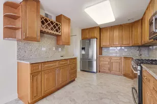 [Address not provided], Elk Grove Village, IL 60007 - Photo 9