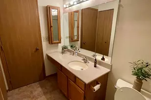 1304 Yorkshire Ln, Carol Stream, IL 60188 - Photo 13