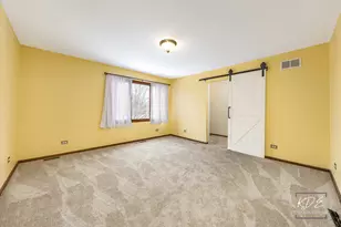 515 Cimarron Dr W, Aurora, IL 60504 - Photo 37