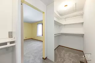 515 Cimarron Dr W, Aurora, IL 60504 - Photo 41