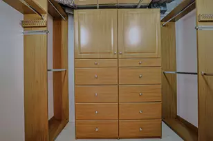 1 Oak Brook Club Dr, Oak Brook, IL 60523 - Photo 25