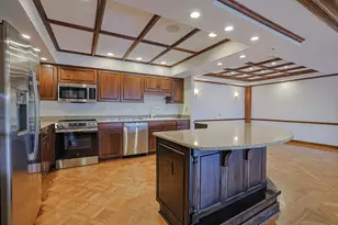 1 Oak Brook Club Dr, Oak Brook, IL 60523 - Photo 15