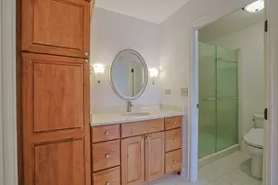 1 Oak Brook Club Dr, Oak Brook, IL 60523 - Photo 23