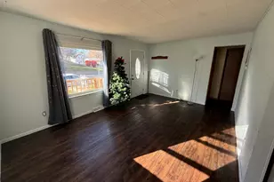 1104 Hemlock Ave, Dixon, IL 61021 - Photo 9