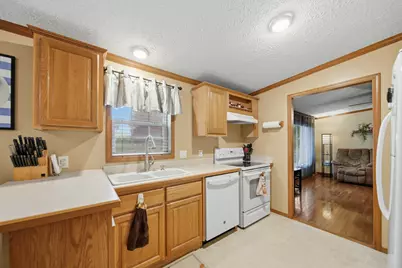 28902 Carriage Drive, Sterling, IL 61081 - Photo 25