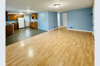 120 Vermont Avenue, Aurora, IL 60505 - Photo 3