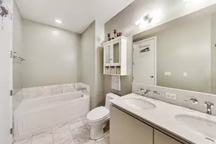 600 N Fairbanks Ct, Chicago, IL 60611 - Photo 17