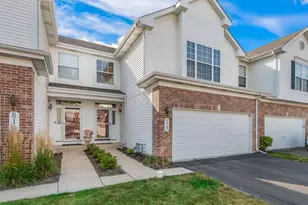 827 Riding Ln, Saint Charles, IL 60174 - Photo 1