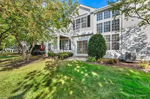 827 Riding Ln, Saint Charles, IL 60174 - Photo 3