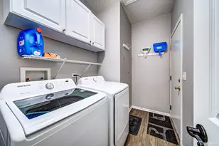 1811 Bluestem Cir, Aurora, IL 60504 - Photo 19