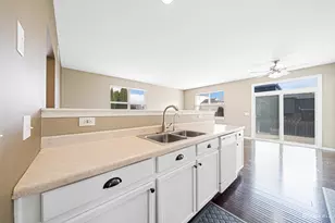 1811 Bluestem Cir, Aurora, IL 60504 - Photo 11