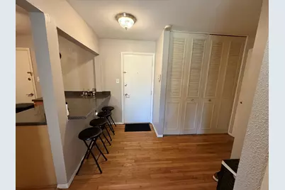 8936 Northshore Drive #104D, Des Plaines, IL 60016 - Photo 7