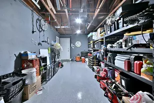 6658 Valley View Rd, Hanover Park, IL 60133 - Photo 25