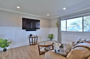 6658 Valley View Rd, Hanover Park, IL 60133 - Photo 13