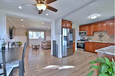 6658 Valley View Road, Hanover Park, IL 60133 - Photo 7