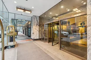 180 E Pearson St, Chicago, IL 60611 - Photo 3