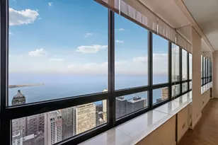 180 E Pearson St, Chicago, IL 60611 - Photo 17