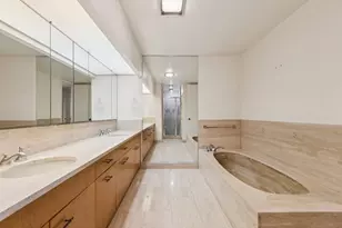 180 E Pearson St, Chicago, IL 60611 - Photo 47