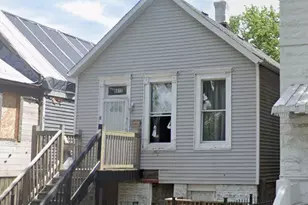 6415 S Eberhart Ave, Chicago, IL 60637 - Photo 1