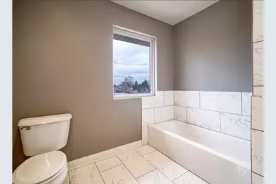 15929 Marshfield Avenue, Harvey, IL 60426 - Photo 9