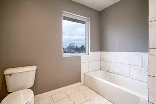 15929 Marshfield Ave, Harvey, IL 60426 - Photo 9