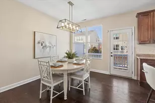 824 E Wing St, Arlington Heights, IL 60004 - Photo 5