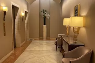 180 E Pearson St, Chicago, IL 60611 - Photo 25