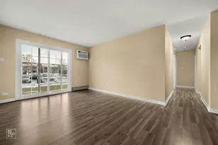 107 W Elk Trail, Carol Stream, IL 60188 - Photo 7