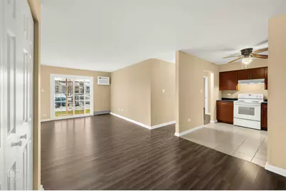 107 W Elk Trail #106, Carol Stream, IL 60188 - Photo 3