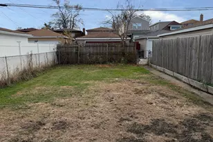 435 E 88th Pl, Chicago, IL 60619 - Photo 21