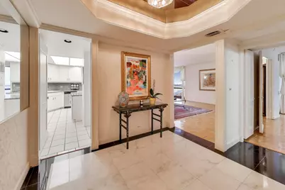 990 N Lake Shore Drive #9A, Chicago, IL 60611 - Photo 3