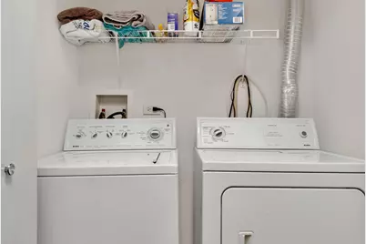 1303 Silverstone Drive #1303, Carpentersville, IL 60110 - Photo 15