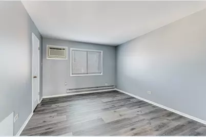 190 S Waters Edge Drive #302, Glendale Heights, IL 60139 - Photo 11