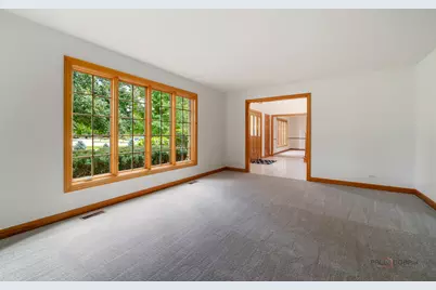 1728 Holly Court, Long Grove, IL 60047 - Photo 5