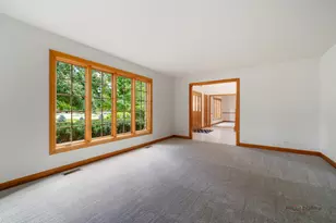 1728 Holly Ct, Long Grove, IL 60047 - Photo 5