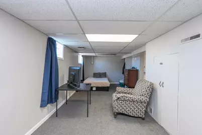 905 W Broadway Street, Bradley, IL 60915 - Photo 17