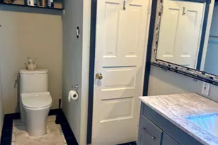 908 N Raynor Ave, Joliet, IL 60435 - Photo 11