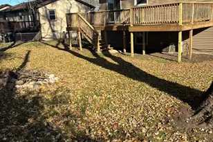 613 S Broadway St, McHenry, IL 60050 - Photo 9