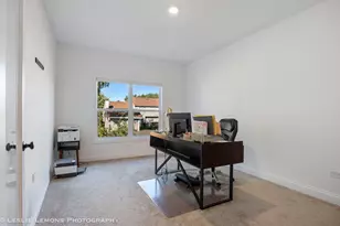 315 White Pines Ln, Oswego, IL 60543 - Photo 11