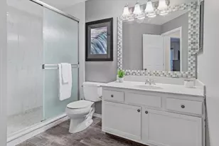 2667 Woodmere Dr, Darien, IL 60561 - Photo 15