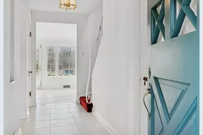 220 Maplewood Road, Riverside, IL 60546 - Photo 5