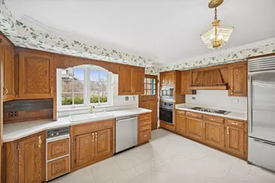 220 Maplewood Road, Riverside, IL 60546 - Photo 15