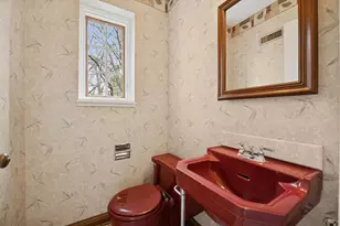 220 Maplewood Rd, Riverside, IL 60546 - Photo 19