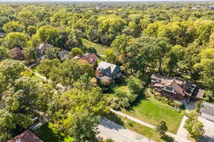 220 Maplewood Rd, Riverside, IL 60546 - Photo 37